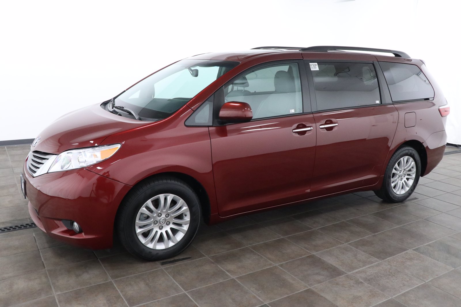 Toyota sienna xle